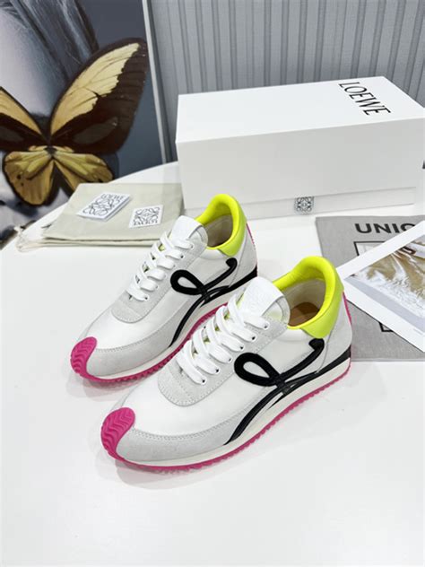 is romwe shoes fake